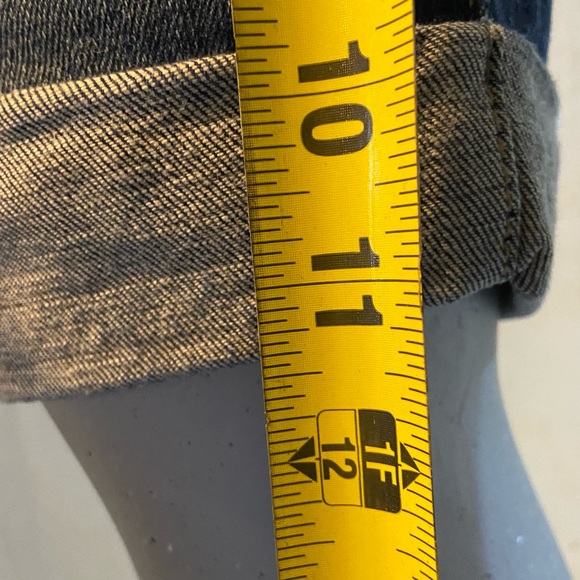 Calvin Klein Capri Jeans Denim Bermuda Cuffed Medium Wash Blue Summer Athleisure - Picture 4 of 7